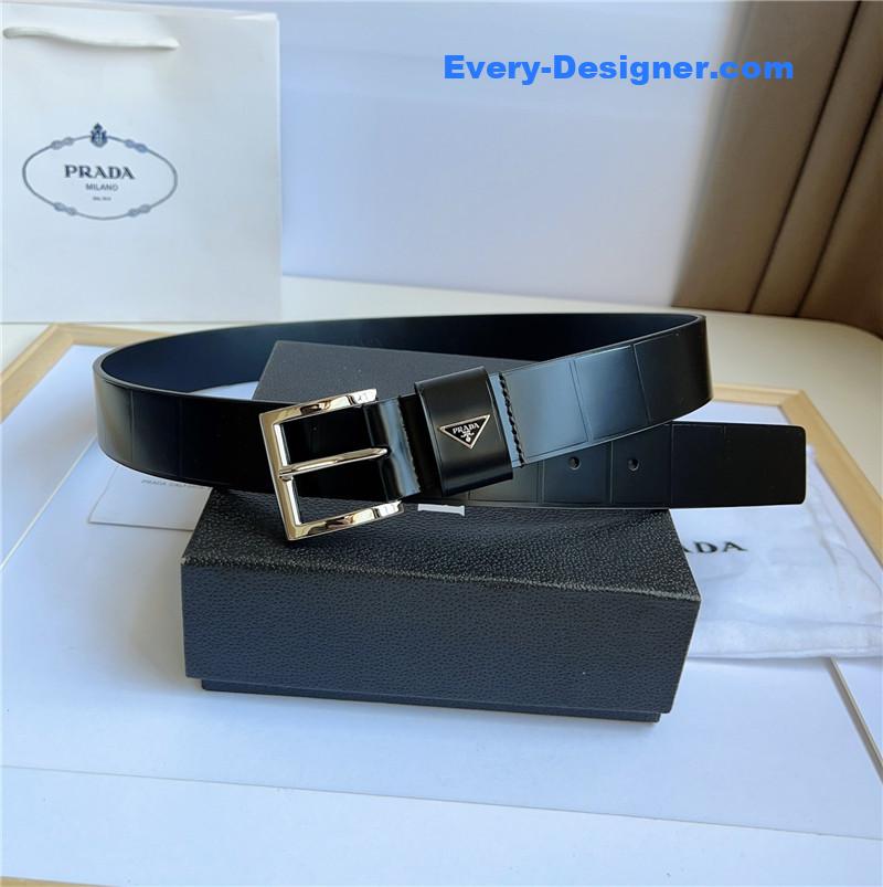 Pra*a enamelled metal triangle logo belt