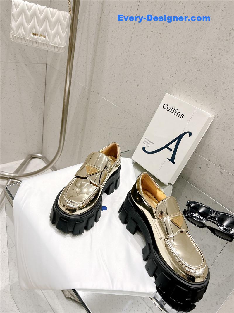 Pra*a patent leather loafers