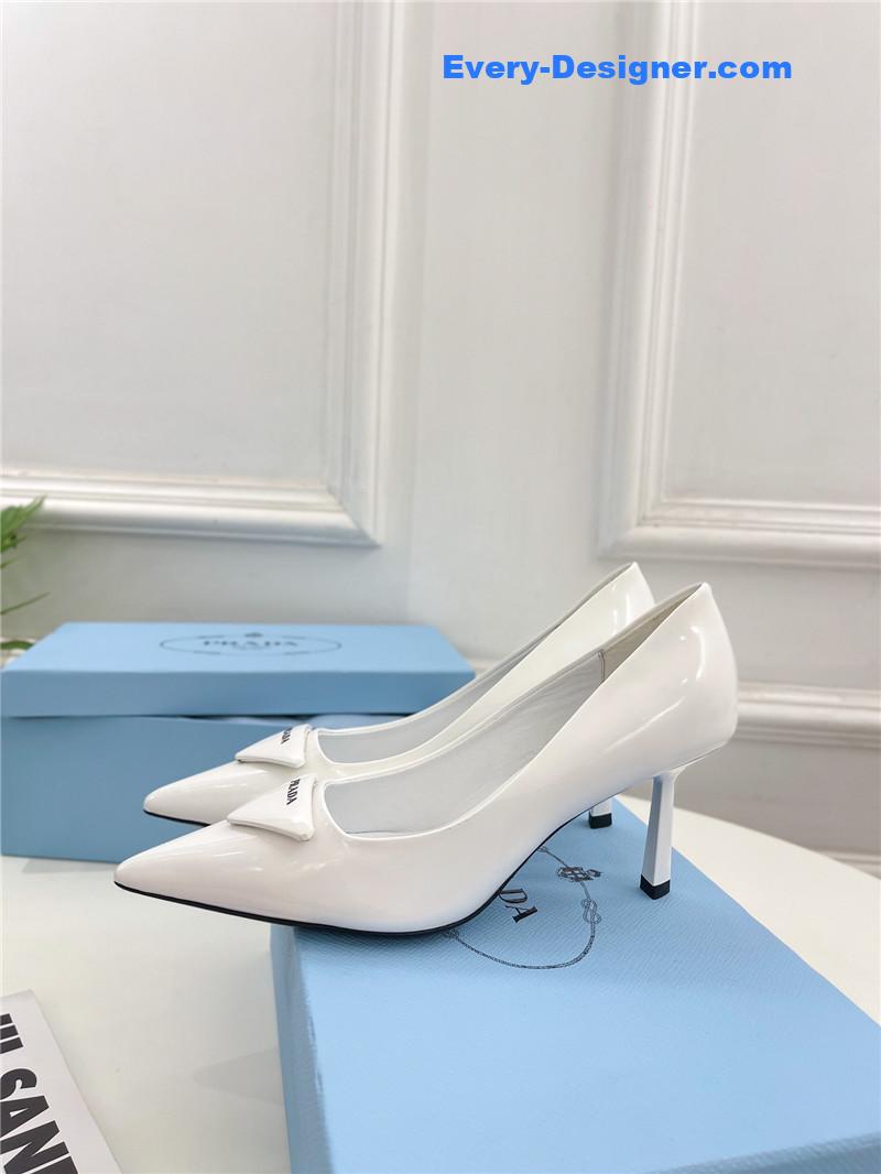 Pra*a counter catwalk pointy sandals