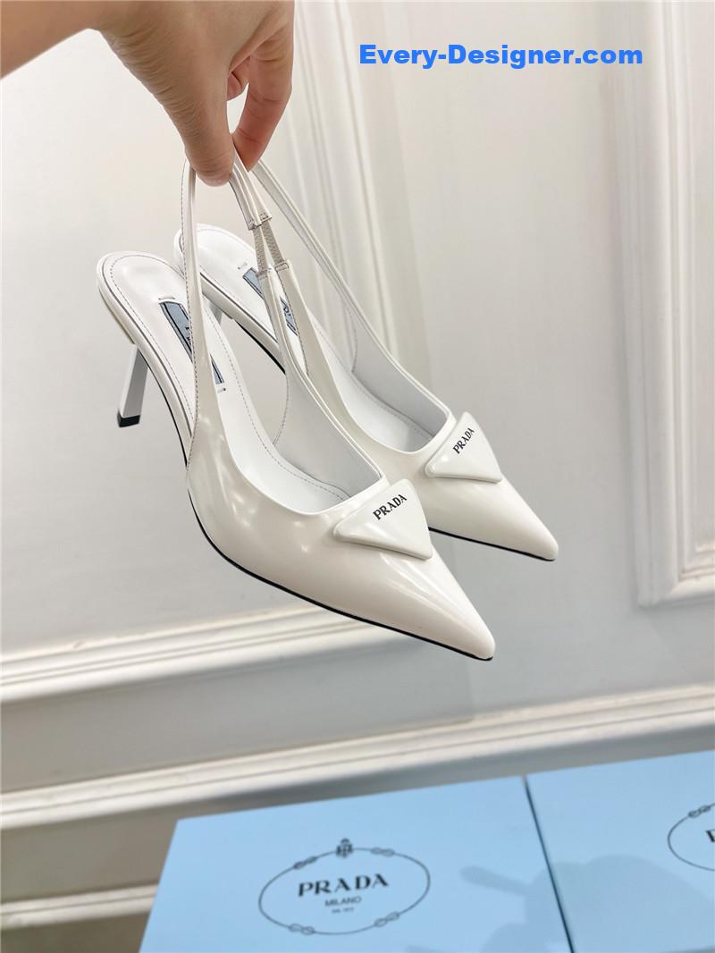 Pra*a counter catwalk pointy sandals