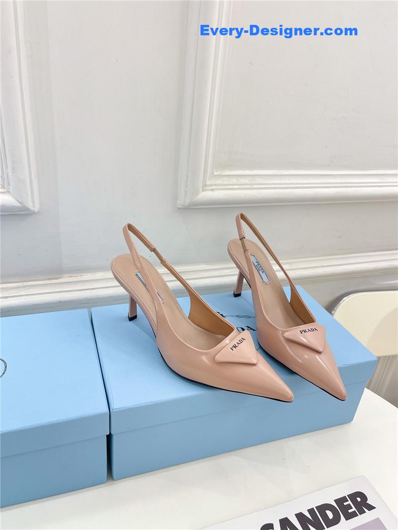 Pra*a counter catwalk pointy sandals