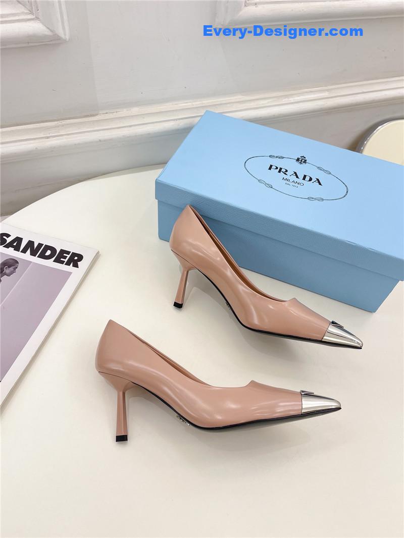 Pra*a counter catwalk pointy sandals