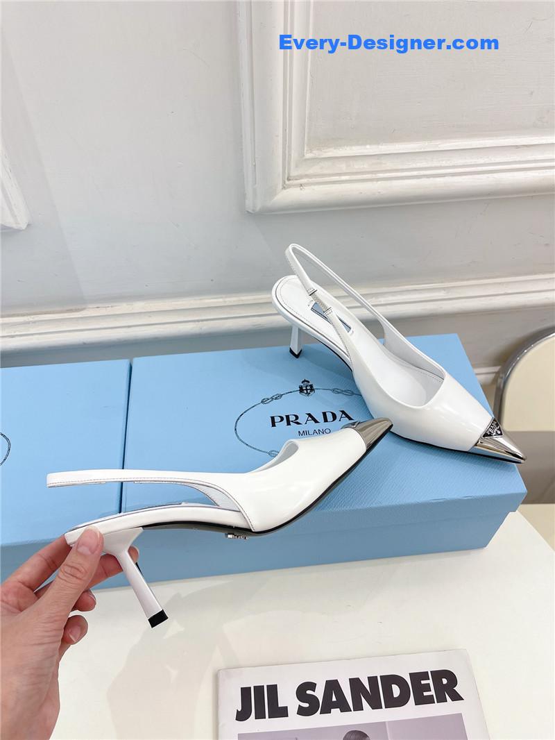 Pra*a counter catwalk pointy sandals