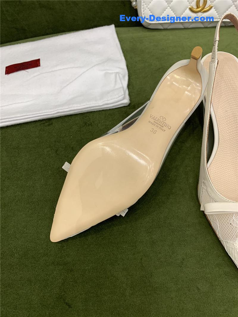 Va1e*ntin0 new lace pointed toe back empty shoes