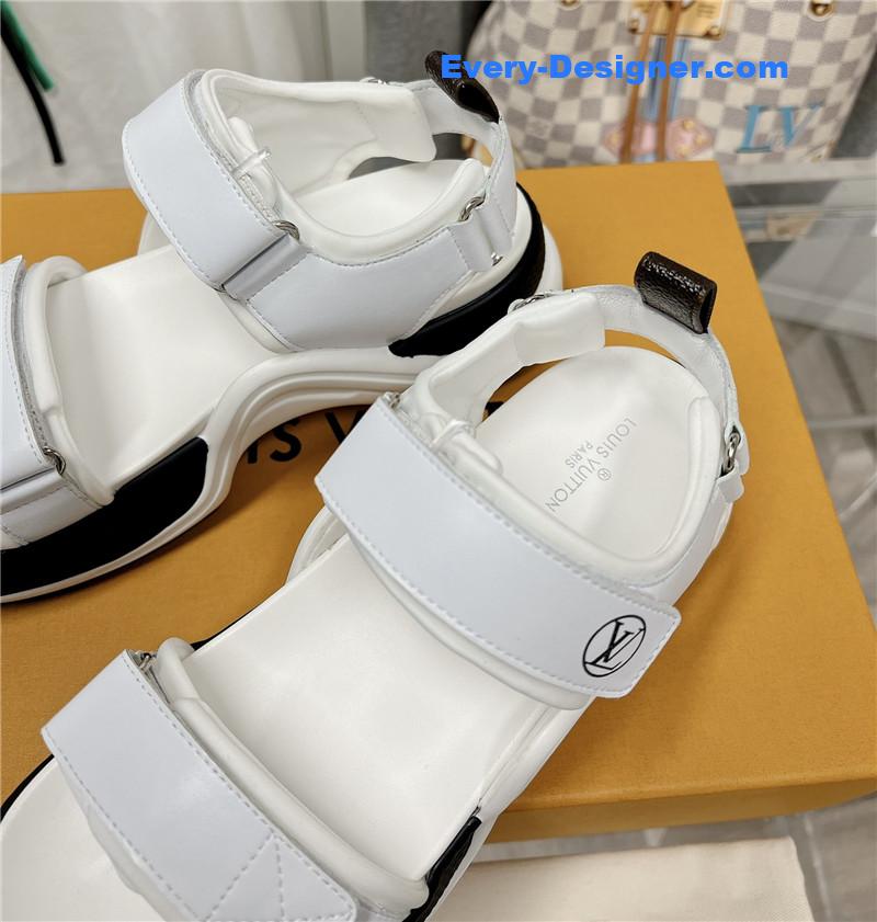 l0vis Vvtt0n lv spring summer sandals