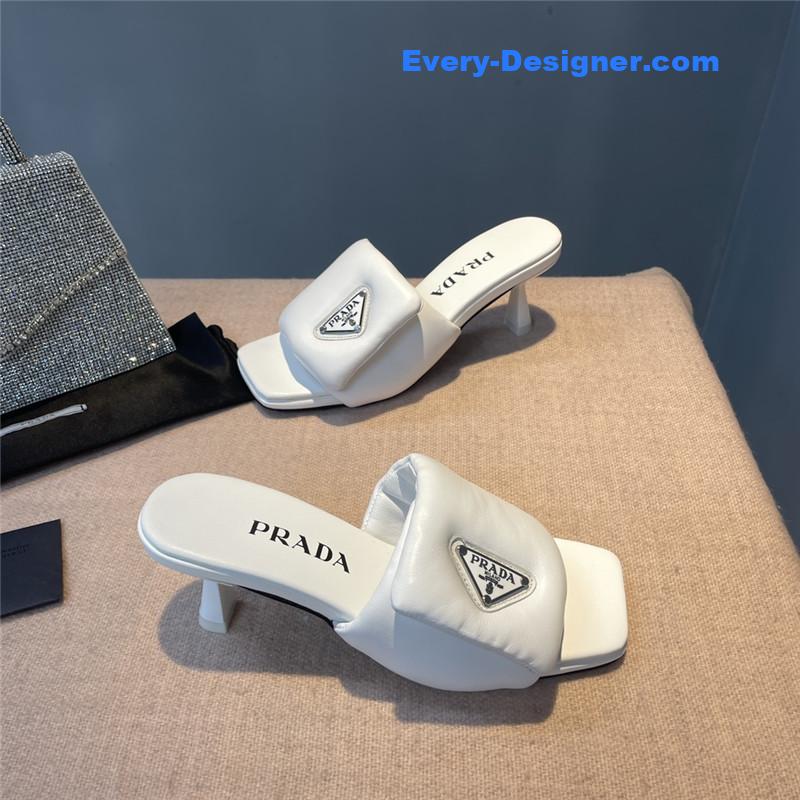 Pra*a latest hot style slippers