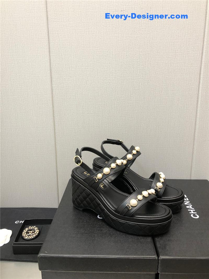 CC pearl series slippers