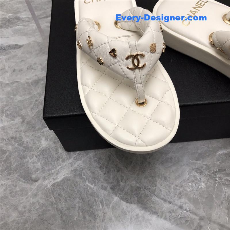 CC explosion Iogo slippers