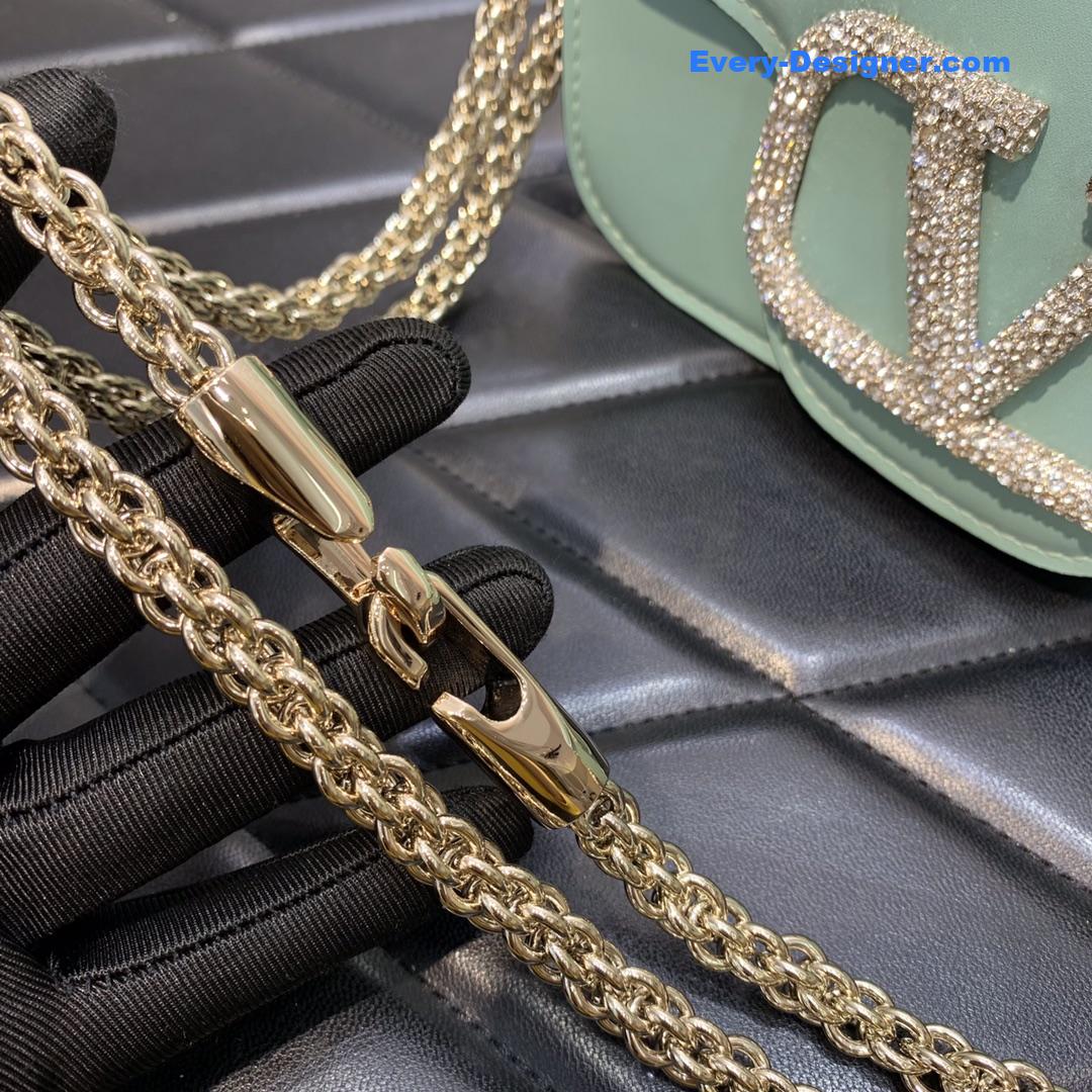 Va1e*ntin0 garavani mini loco bag