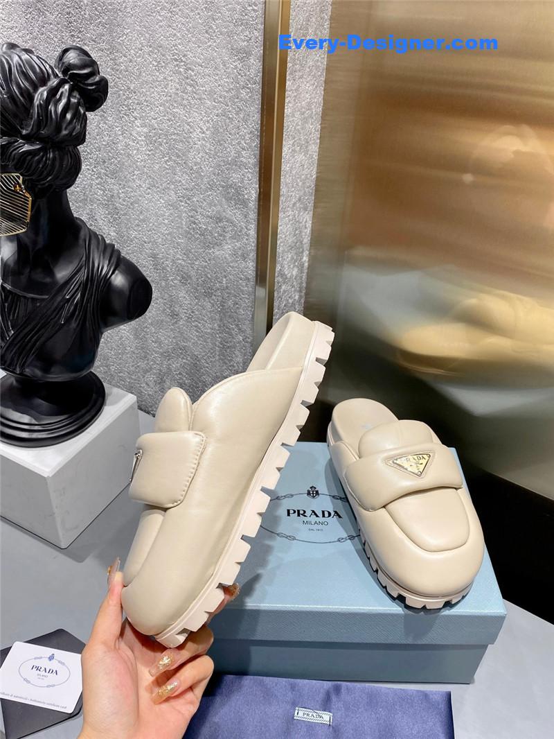 Pra*a foam sole mules