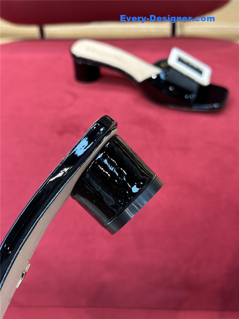 D10r spring summer small heel slippers