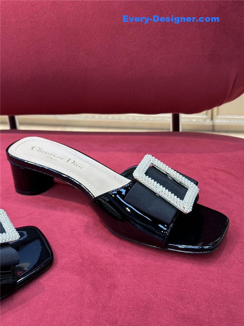 D10r spring summer small heel slippers