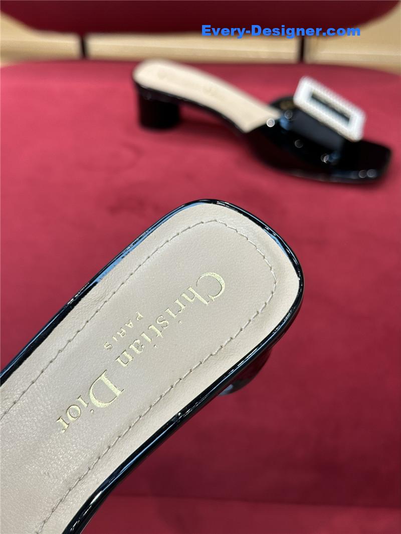 D10r spring summer small heel slippers