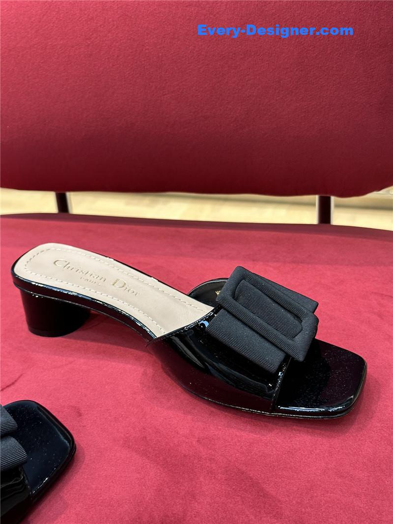 D10r spring summer small heel slippers