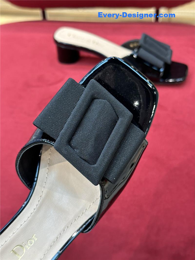 D10r spring summer small heel slippers