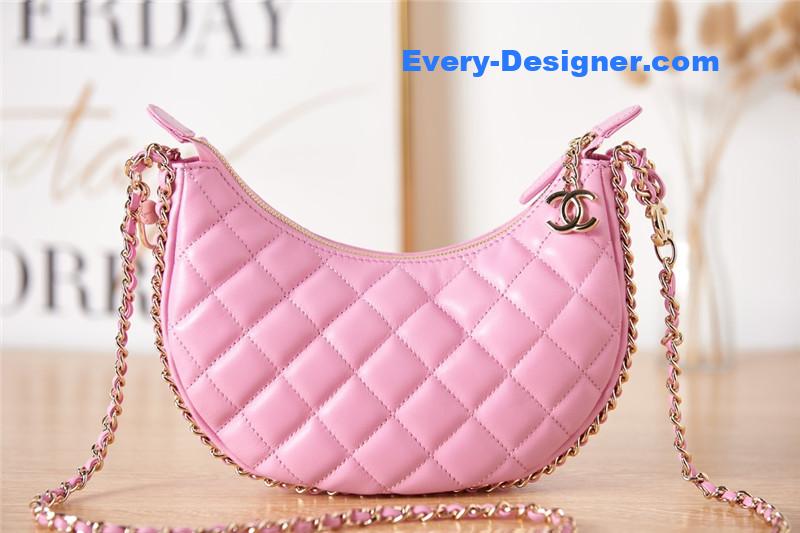 Chanel small hobo bag pink