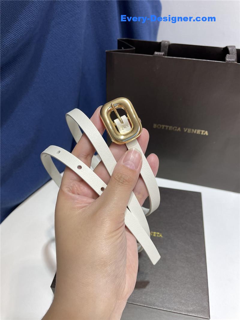 b0tt*ga Ven*ta chain link leather belt