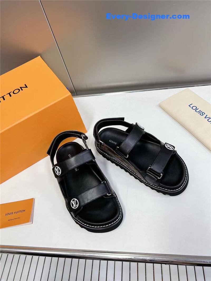 l0vis Vvtt0n lv spring summer beach sandals