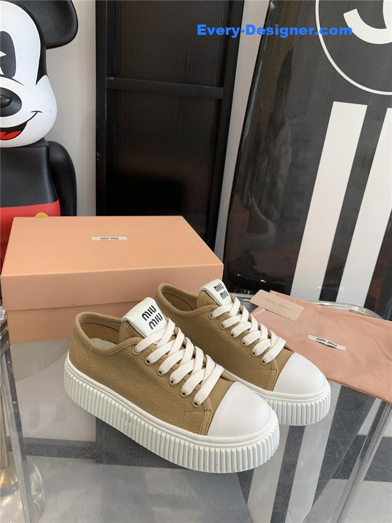 M1um1u popular biscuit white shoes