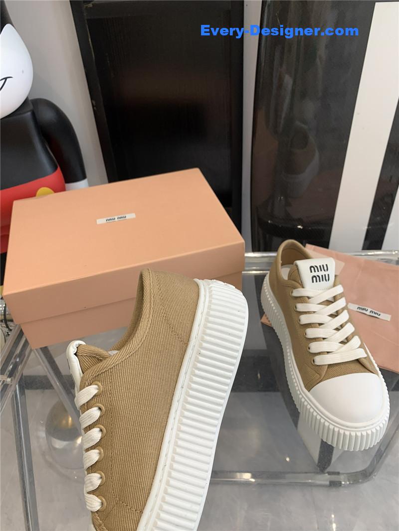 M1um1u popular biscuit white shoes