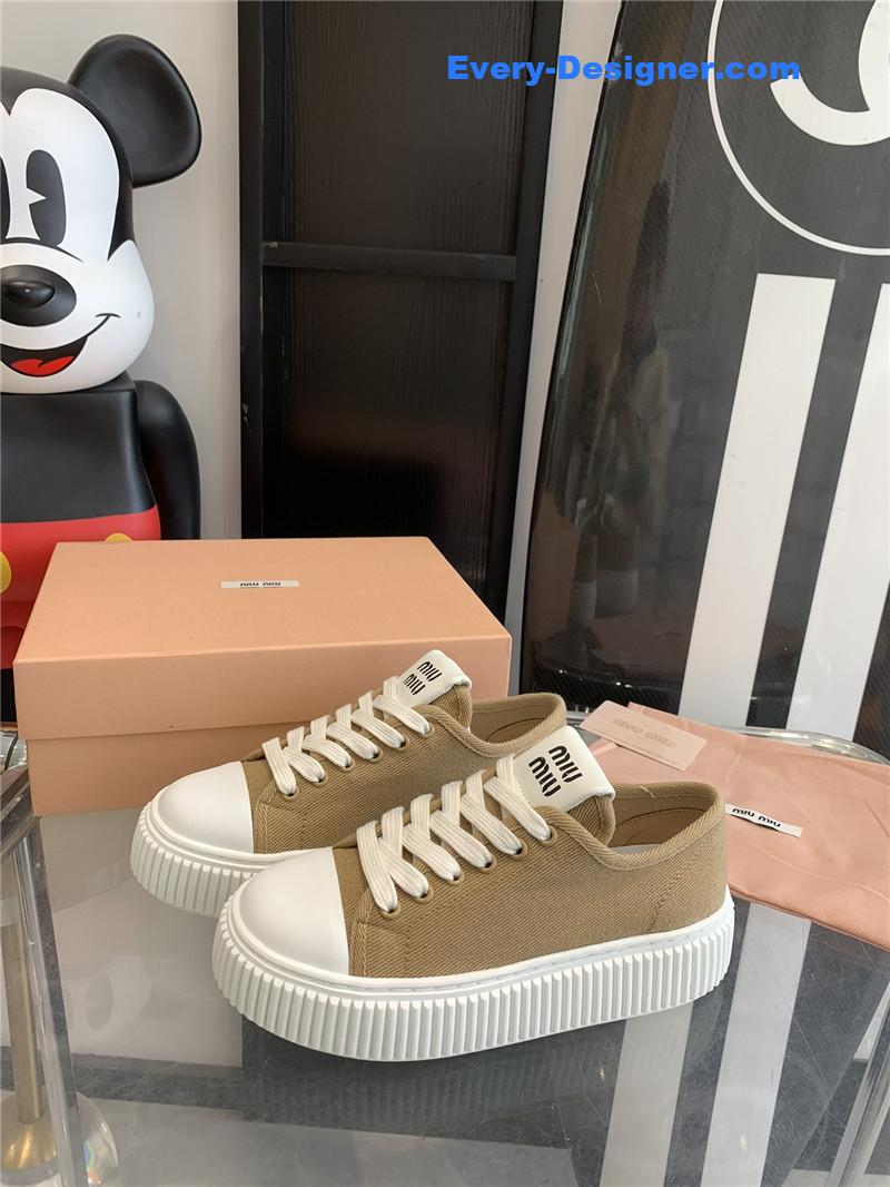 M1um1u popular biscuit white shoes