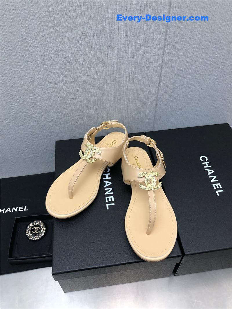 CC new C buckle sandals
