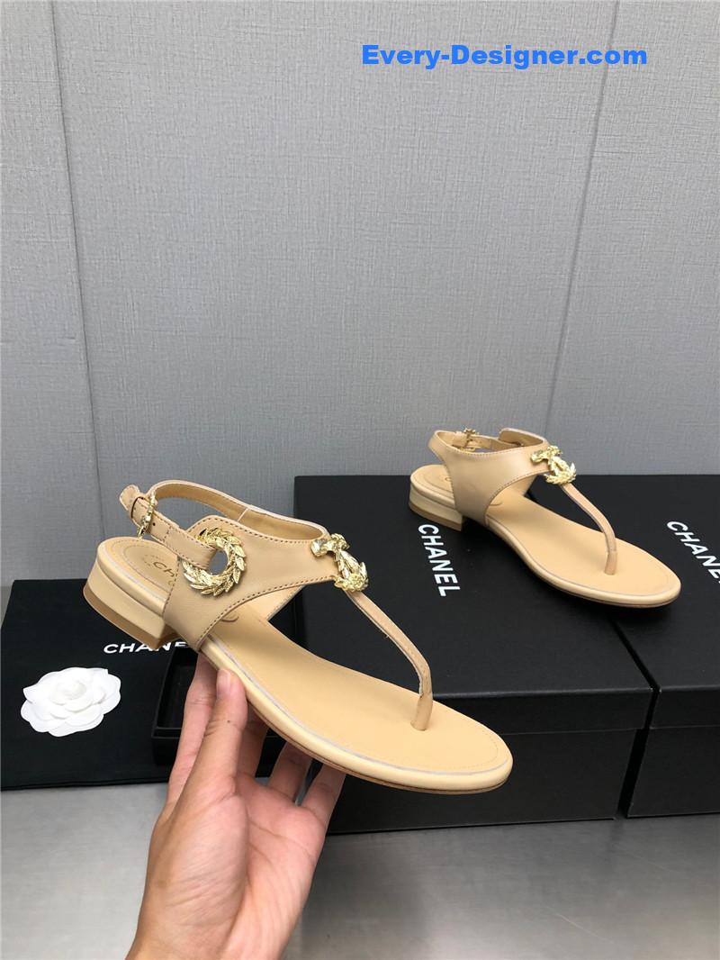 CC new C buckle sandals