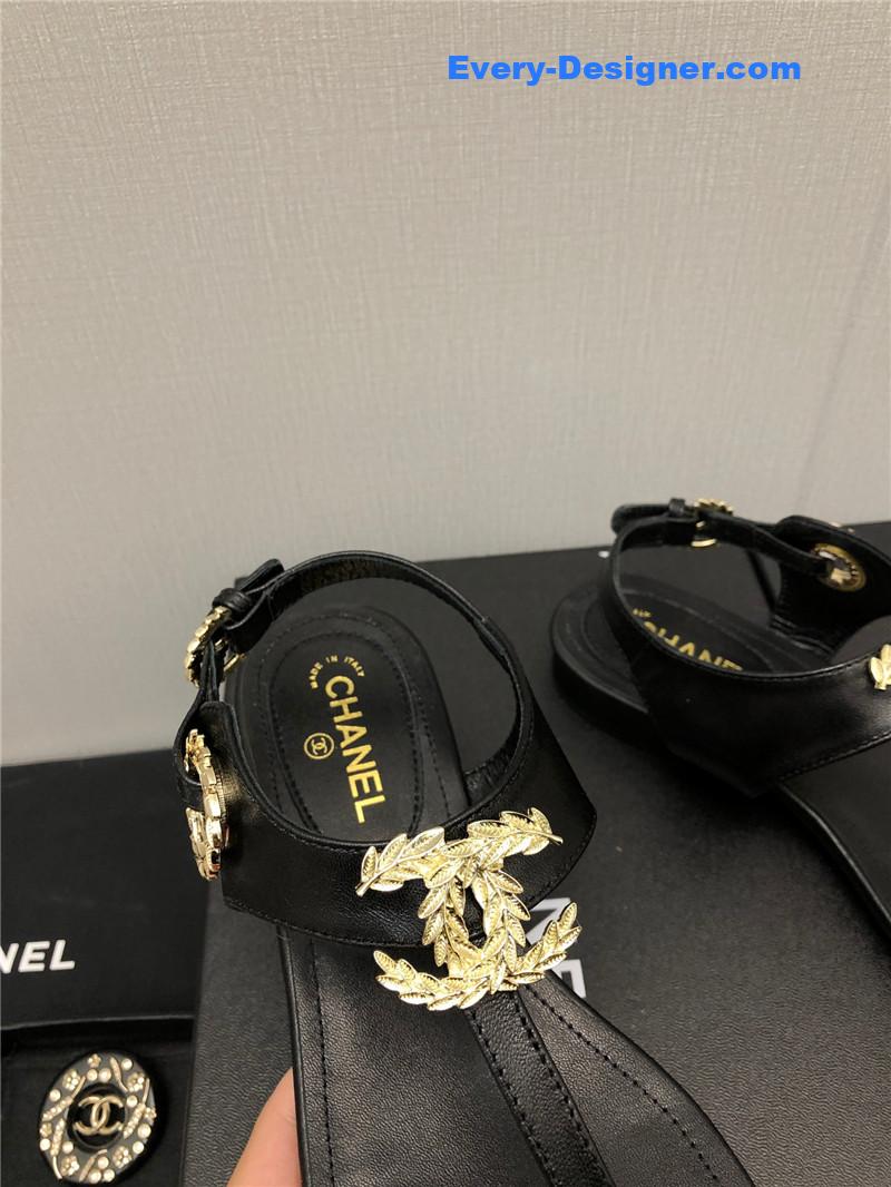 CC new C buckle sandals