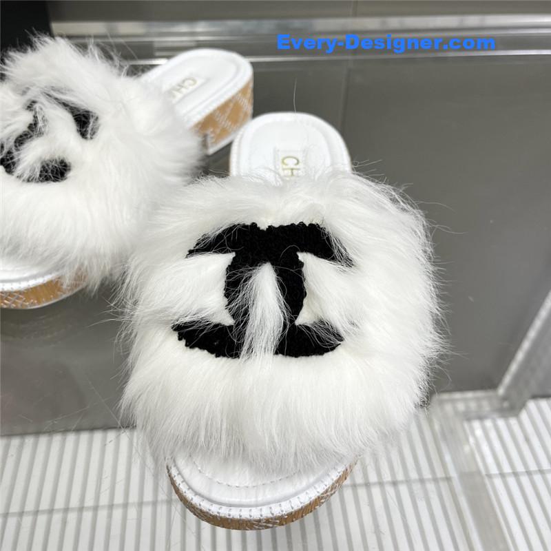 CC new wool slippers