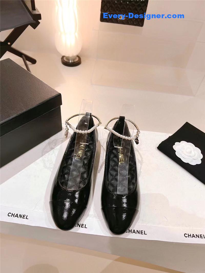CC 23C pearl Mary Jane shoes