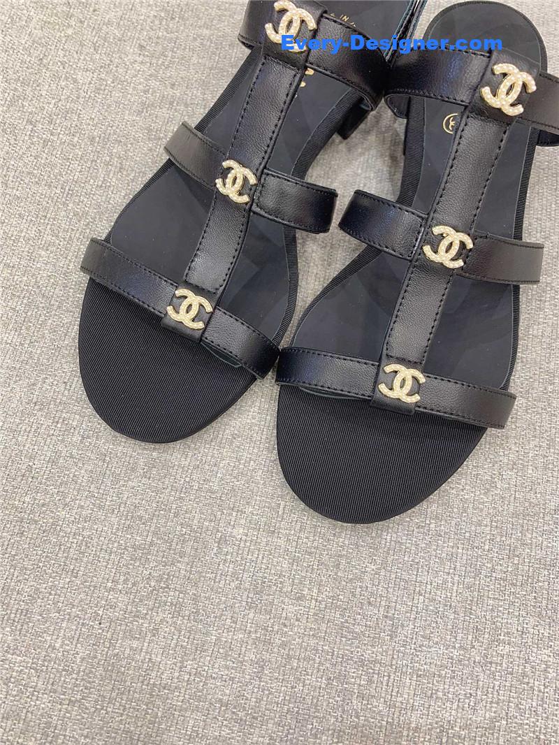 CC new flat sandals