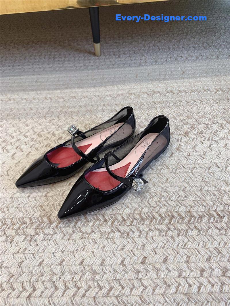 Roger vivier new pointed toe flat Mary Jane shoes