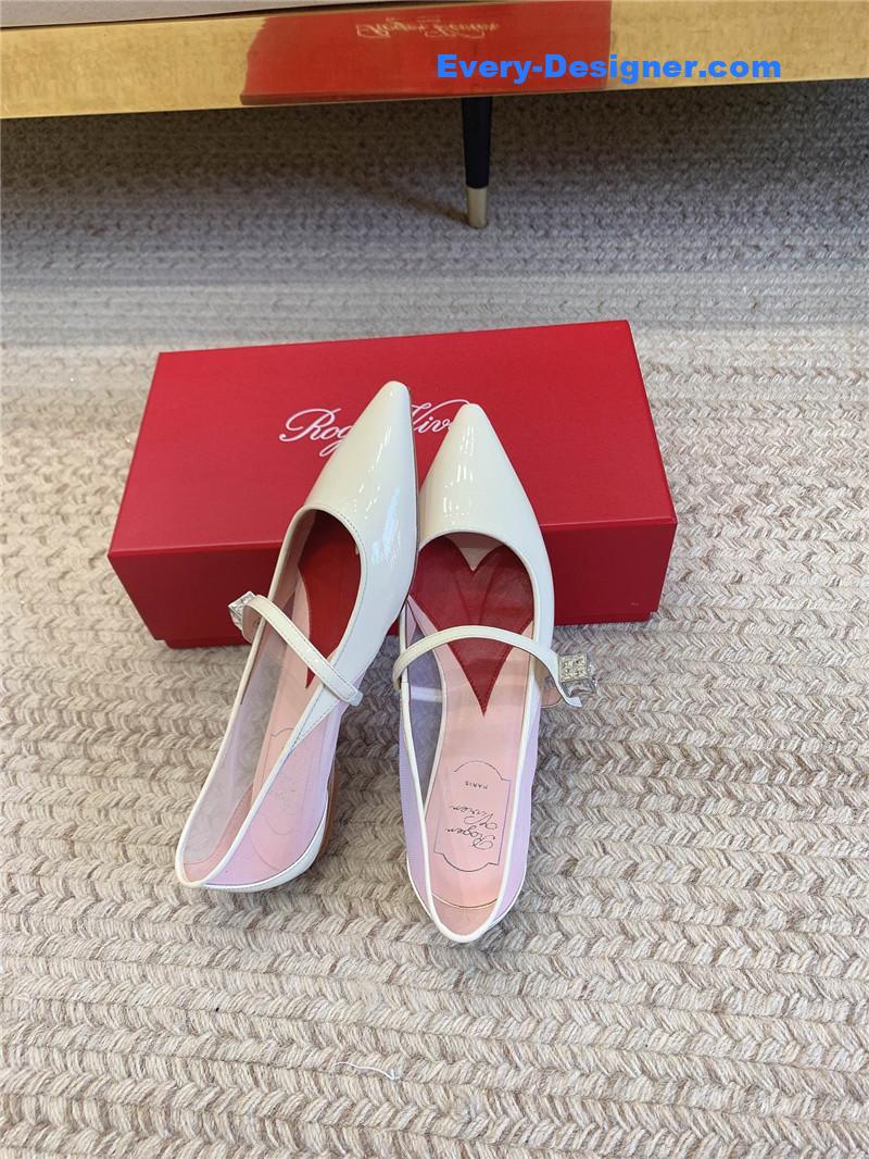 Roger vivier new pointed toe flat Mary Jane shoes