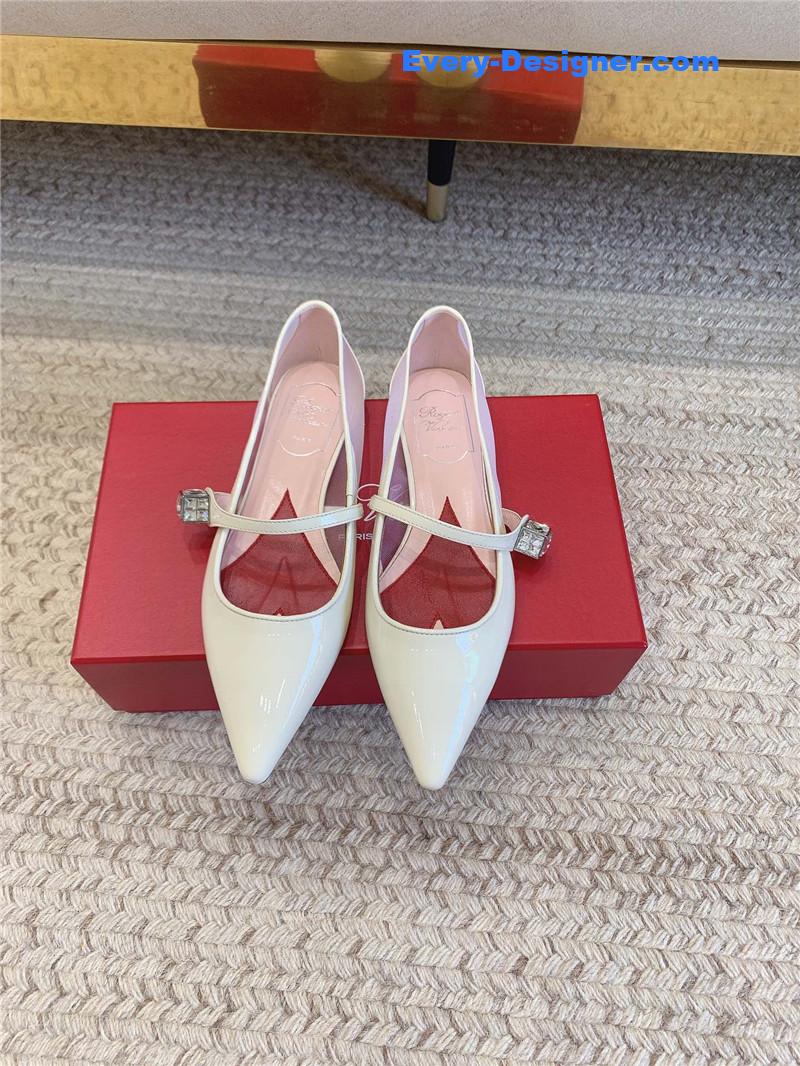 Roger vivier new pointed toe flat Mary Jane shoes