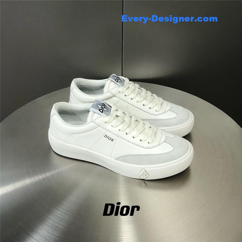 D10r low top sneakers