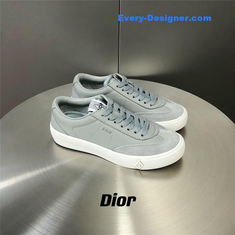 D10r low top sneakers