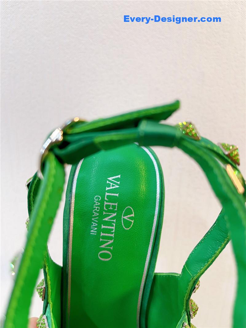 Va1e*ntin0 spring summer versatile sandals