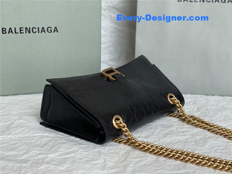 Ba1en*iaga crush small chain bag