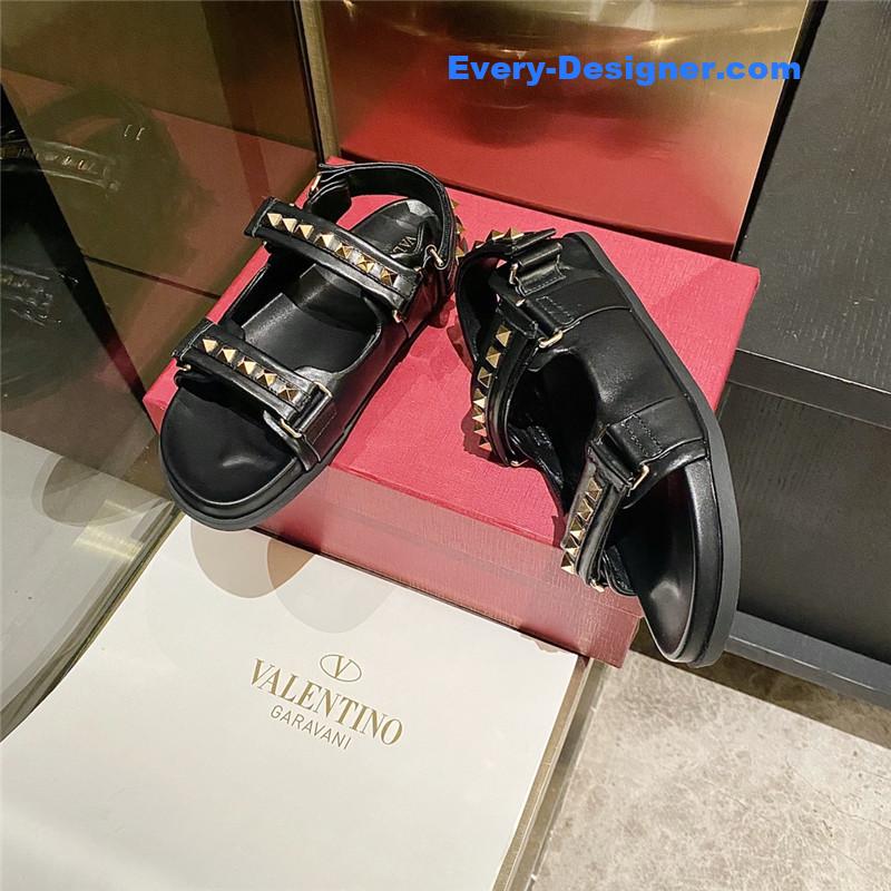 Va1e*ntin0 beach stud sandals in leather with velcro