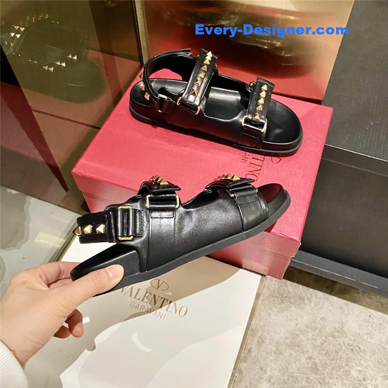 Va1e*ntin0 beach stud sandals in leather with velcro