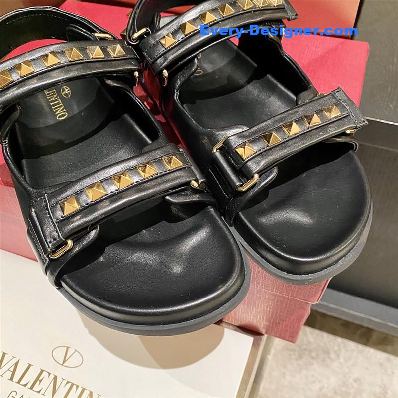 Va1e*ntin0 beach stud sandals in leather with velcro