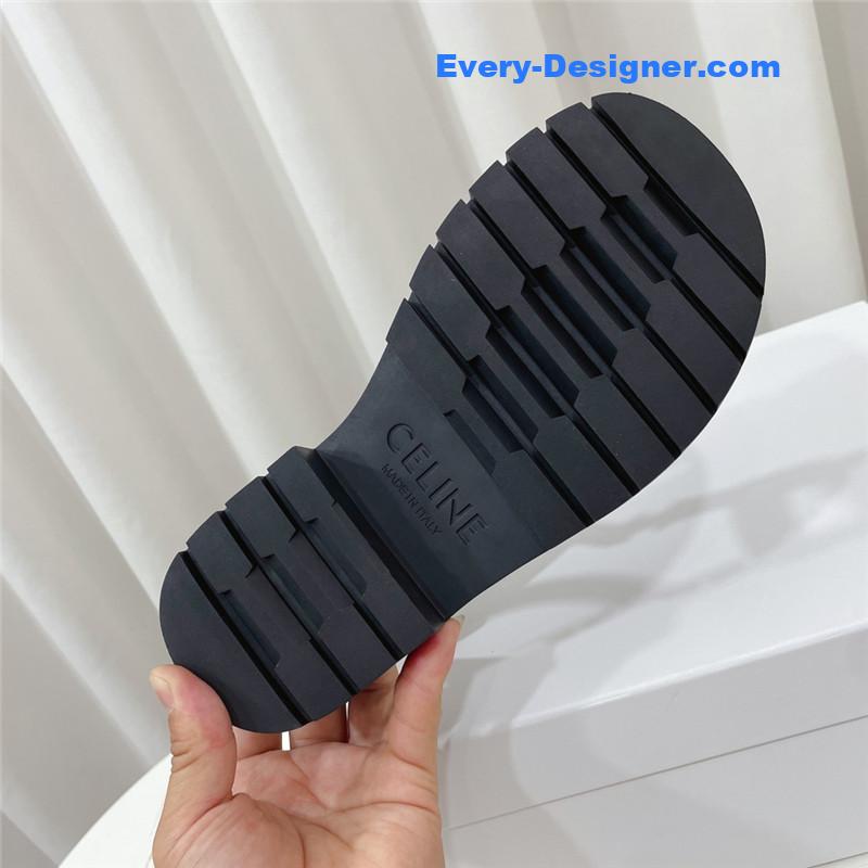 Ce1i*e clea triomphe black leather sandal