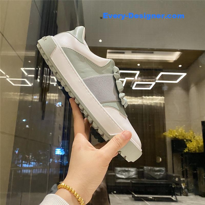 roger vivier full leather D1am0nd buckle tassel loafers