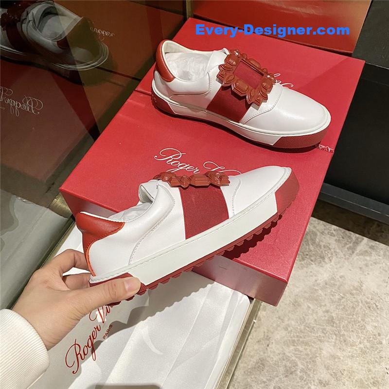 roger vivier full leather D1am0nd buckle tassel loafers