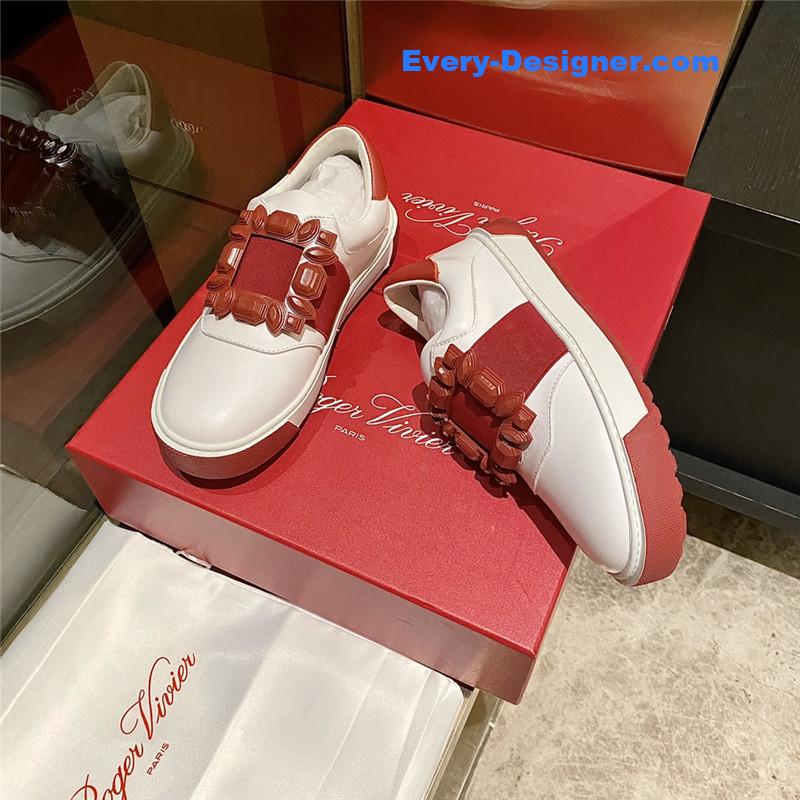 roger vivier full leather D1am0nd buckle tassel loafers