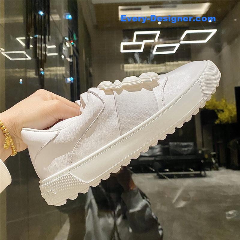 roger vivier full leather D1am0nd buckle tassel loafers