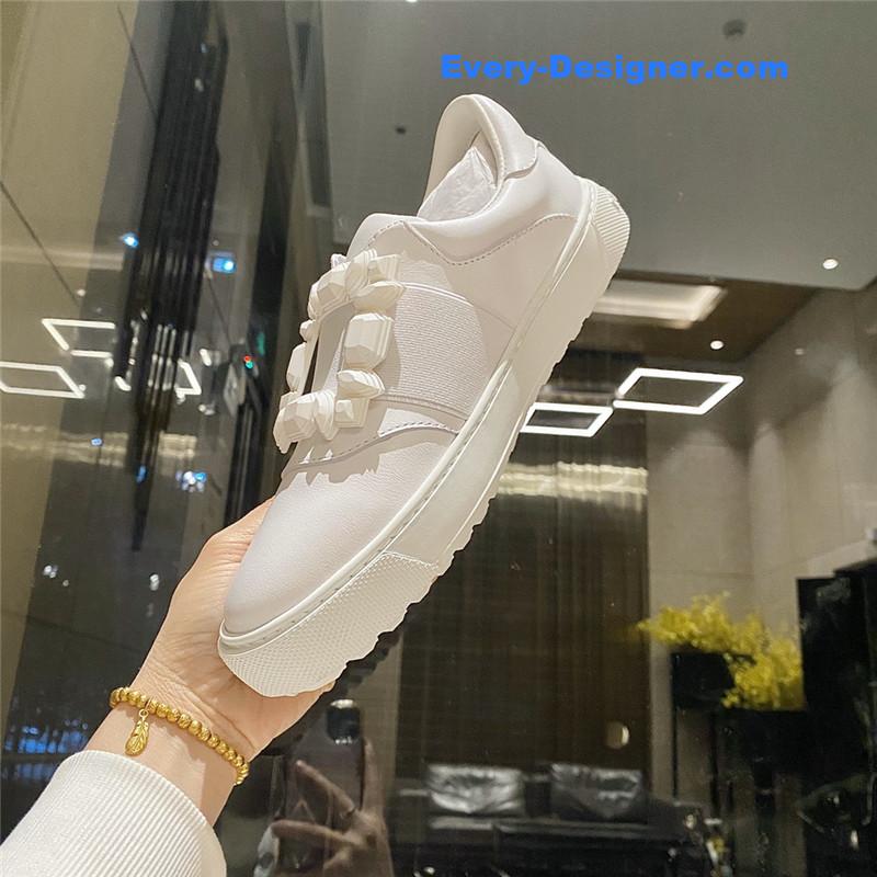 roger vivier full leather D1am0nd buckle tassel loafers