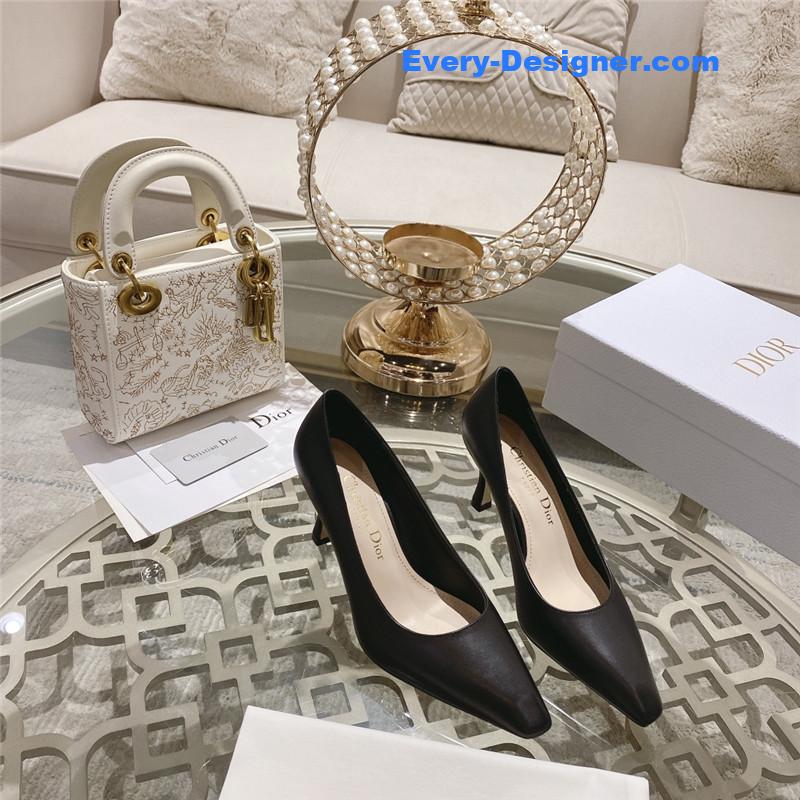 D10r spring and summer classic retro high heel shoes