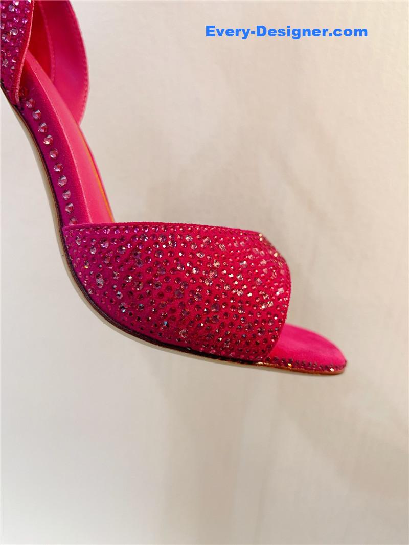 Va1e*ntin0 spring summer versatile sandals