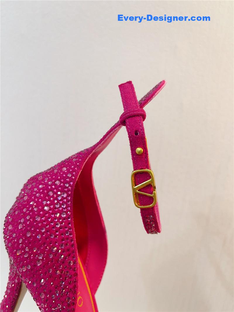 Va1e*ntin0 spring summer versatile sandals